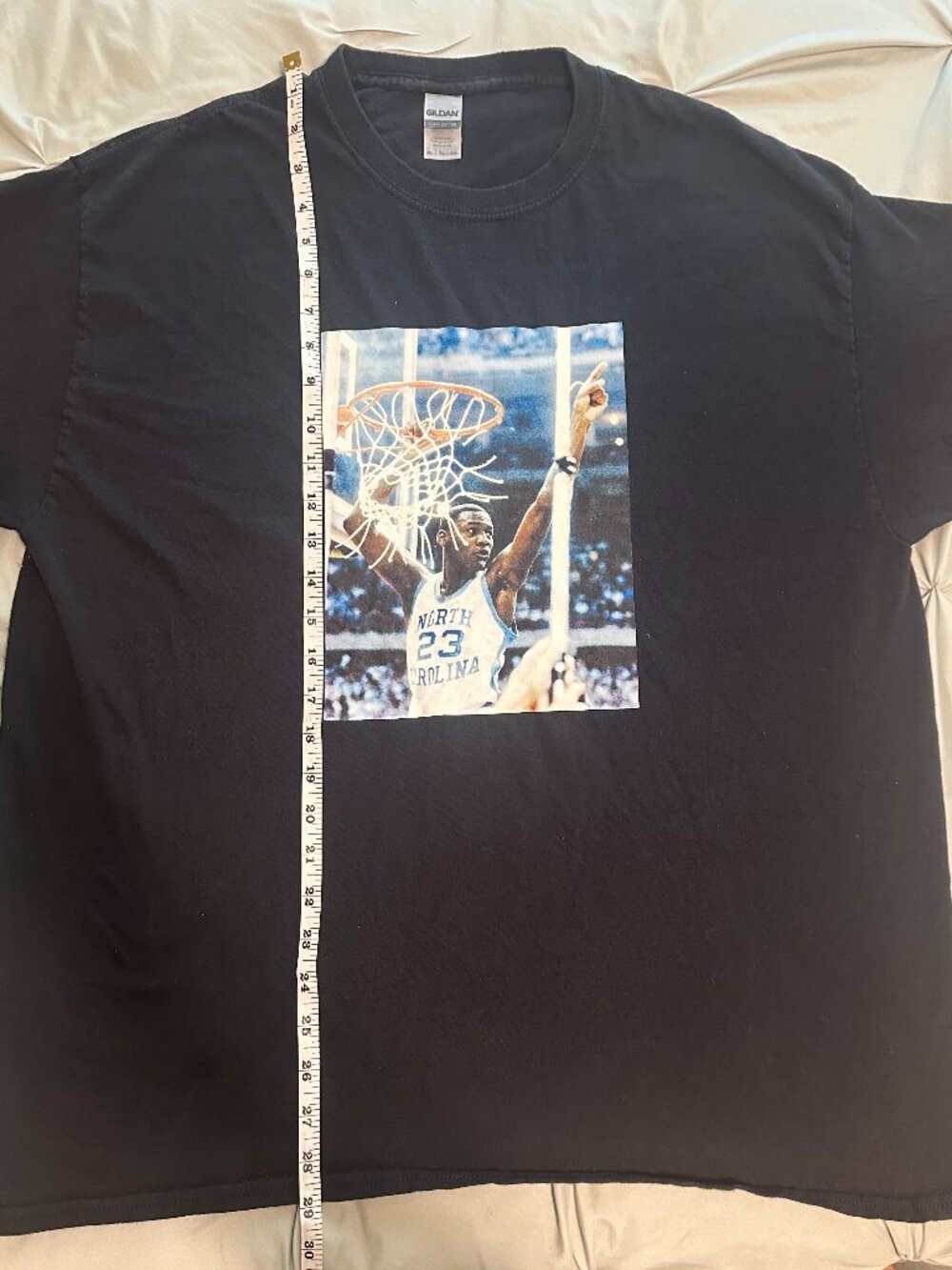 Gildan Black T-Shirt Size XL Michael Jordan UNC Image - Picture 2 of 5